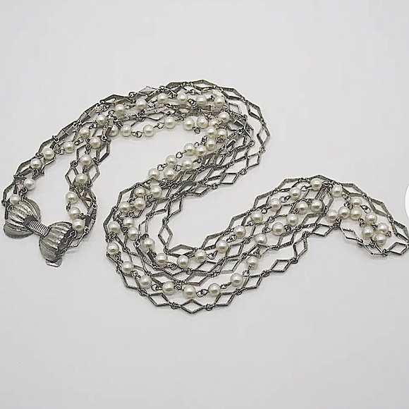 33" Vintage 3-Strand Mid-Century Judy Lee Silver/Faux Pearl Chain Necklace - Picture 2 of 4